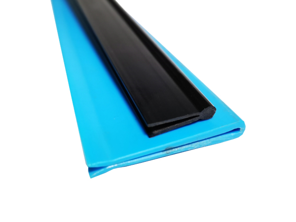 PVC塑料條(tiáo)擁有哪(nǎ)些特性(xìng)呢？